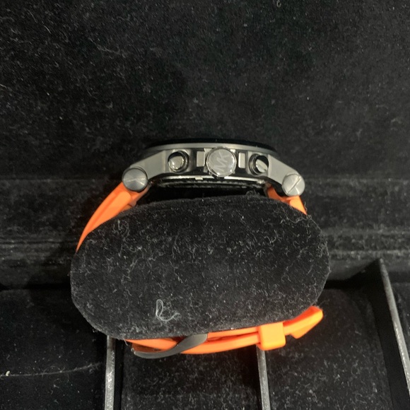 Michael kors watch - Picture 3 of 5